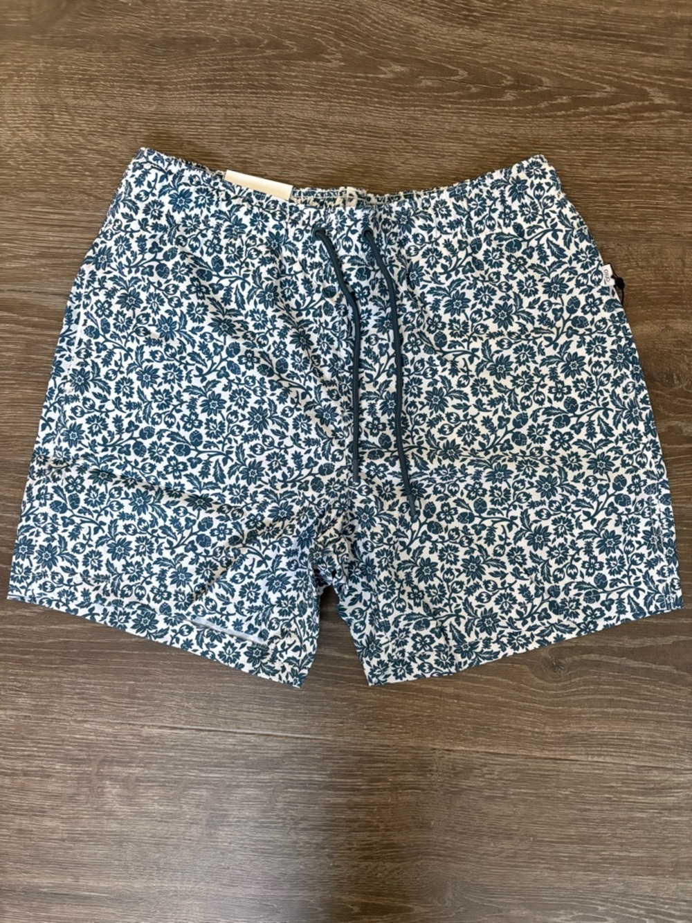 Onia Comfort Lined Swim Trunks - Size Large NEW! Micro Floral Print